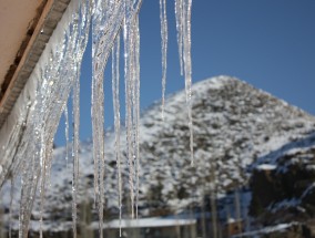 林海雪原景区服务争议，三千元订房遭遇额外费用要求——服务与诚信的反思